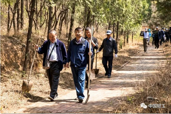 C:\Documents and Settings\Administrator\桌面\义务植树\QQ截图5.png C:\Documents and Settings\Administrator\桌面\义务植树\QQ截图5.png