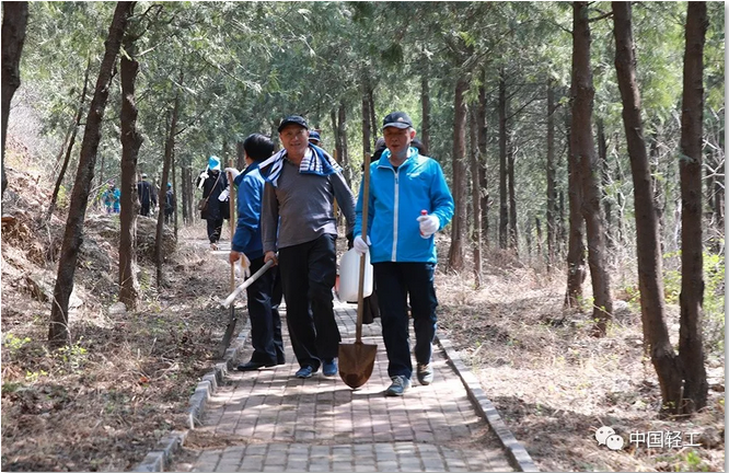 C:\Documents and Settings\Administrator\桌面\义务植树\QQ截图6.png C:\Documents and Settings\Administrator\桌面\义务植树\QQ截图6.png